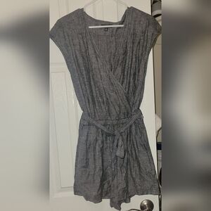Toad&Co Gray Wrap Short Romper with Tie Front and Dolman Cap Sleeves